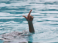 Школьница из Австрии оклеветала мигранта: иностранцам запретили пользоваться бассейном