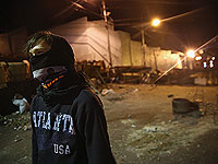 Нищие венесуэльцы наводнили Колумбию и скупают товары первой необходимости