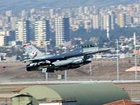 Турецкие войска во время попытки переворота блокировали базу