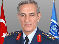 Акын Озтюрк