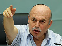 Депутат Нисан Сломянский призвал израильтян на три месяца уйти из Facebook