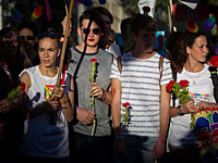 У полиции не хватило браслетов для всех желающих участвовать в гей-параде