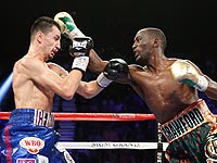 Объединительный бой: американец Теренс Кроуфорд победил украинца Виктора Постола