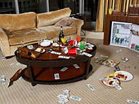 СМИ обсуждают скандал в гостинице на Кипре во время отдыха израильских подростков