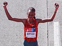 Итальянского тренера кенийской чемпионки обвинили в распространении допинга