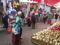 Мужчина с ножом спровоцировал переполох на рынке Кармель в Тель-Авиве