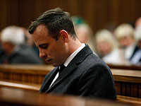 Паралимпиец Писториус, отбывающий срок за убийство невесты, пытался перерезать вены