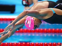 Предварительные заплывы: Юлия Ефимова заняла второе место, Амит Иври в полуфинал не попала