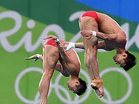 В синхронных прыжках в воду победили китайцы