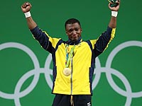 Тяжелая атлетика. Олимпийским чемпионом стал колумбиец, бронзу завоевал спортсмен из Казахстана