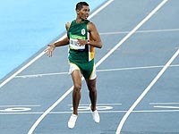 400 м: победил южноафриканец, побивший рекорд легендарного Майкла Джонсона