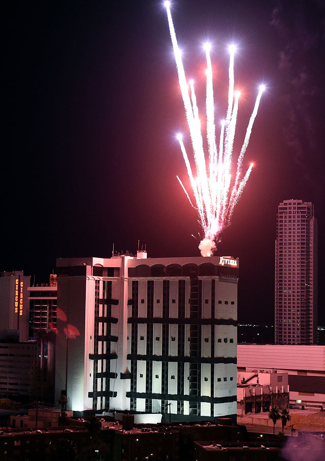 Riviera Hotel, июнь 2016 года Riviera Hotel, июнь 2016 года