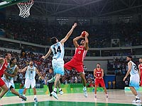 Австралийцы разгромили сборную Литвы, американцы – аргентинцев: результаты баскетбольных матчей