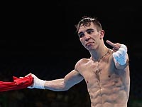 AIBA отстранила арбитров, помогавшим россиянам в боях против Левита и Конлана