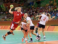 В финале россиянки сыграют с француженками: результаты гандбольных матчей
