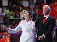 Экс-президенту США Биллу Клинтону – 70. Фотогалерея