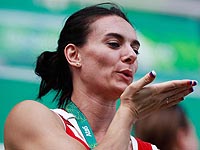 Елена Исинбаева всех простила и объявила о завершении карьеры