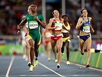 Кастер Семеня победила на дистанции 800 м, Мэтью Центрович – 1500 м