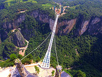 Израильский архитектор возвел в Китае самый длинный стеклянный мост