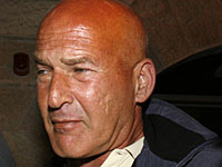 Отец Бар Рафаэли обратился в суд с жалобой на полицейских