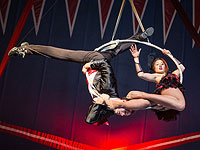 Гастроли нового блестящего экстремального шоу Circus of the World цирка 
