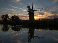 Тишь и безветрие на озерах южной Британии. Фоторепортаж