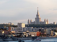 СМИ: 57-летний гражданин Израиля бросился с теплохода в Москву-реку