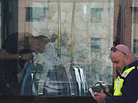 В Шуафате камнями поврежден иерусалимский трамвай