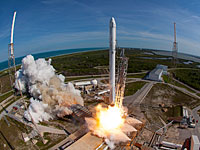 Ракета Falcon 9 взорвалась во время испытаний во Флориде