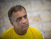 Умер отец Орона Шауля