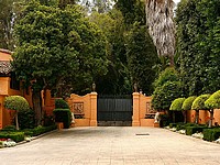 Знаменитый особняк из фильма 