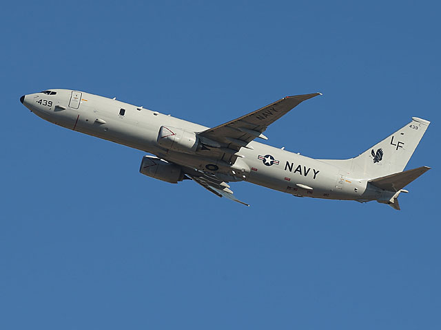патрульный самолет ВМС США Р-8 (