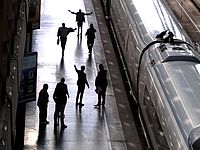 Число жертв железнодорожной катастрофы в Испании увеличилось