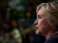 Клинтон назвала половину сторонников Трампа