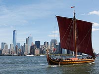 Крупнейший драккар в мире пришвартовался в Нью-Йорке. Фоторепортаж