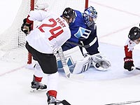 Кори Перри повторил рекорд Скотта Нидермайера