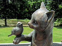 В Стамбуле установлен памятник коту, прославившему свой район 