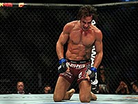 После нескольких дней пребывания в коме умер 28-летний боец UFC