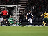 Англичане обыграли мальтийцев. Шотландцы едва не проиграли литовцам