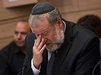 БАГАЦ потребовал от Мандельблита объяснить, почему против Нетаниягу не начато расследование