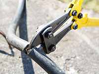 Из-за повреждения подземного кабеля десятки домов в Гиватаиме остались без света