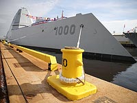 Эсминец Zumwalt. Октябрь 2016 года    