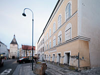 Дом Гитлера в Браунау-на-Инне  не снесут, а 