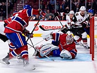 Юбилейный гол Ягра. Шутаут Варламова. Шайба оторвала Виннику часть уха