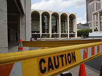 В Метрополитен-опера было сорвано представление, когда зритель распылил над оркестровой ямой прах друга