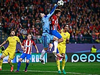 Гризманн забил два мяча. 