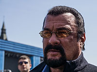 Перспективы Стивена Сигала в России: пенсия  5.000 рублей и доплата до минимума