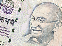 Правительство Индии внезапно вывело из оборота купюры крупного номинала