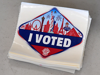 Клинтон вырывается вперед