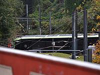 В Лондоне перевернулся трамвай: десятки пострадавших